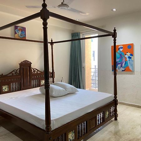 Art House Vasant Vihar New Delhi Bed and Breakfast Exteriör bild