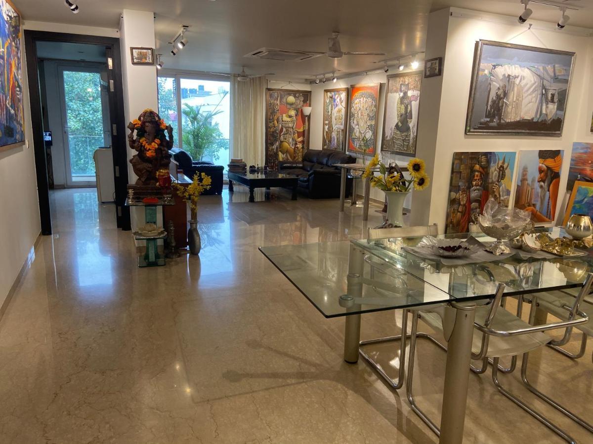 Art House Vasant Vihar New Delhi Bed and Breakfast Exteriör bild