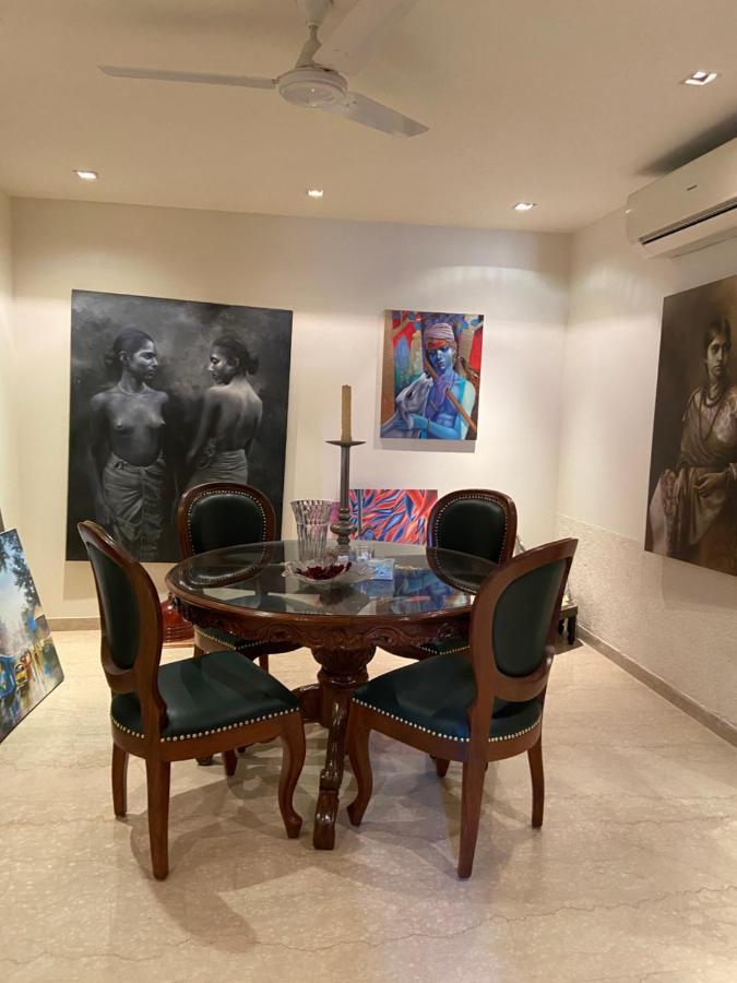 Art House Vasant Vihar New Delhi Bed and Breakfast Exteriör bild