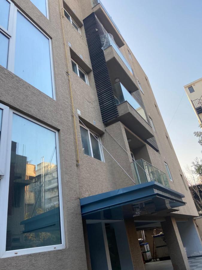 Art House Vasant Vihar New Delhi Bed and Breakfast Exteriör bild