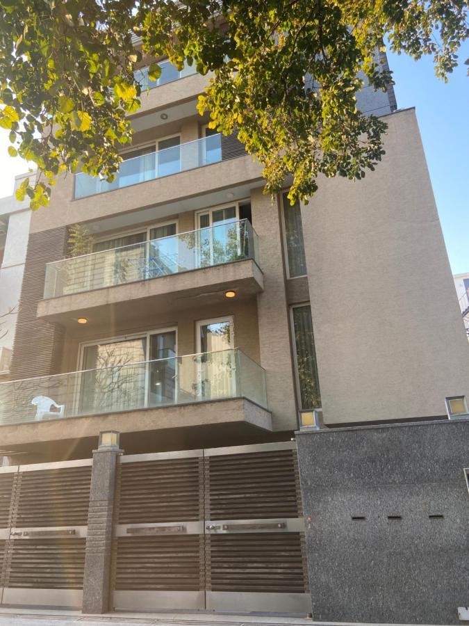 Art House Vasant Vihar New Delhi Bed and Breakfast Exteriör bild